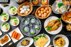 手作りの朝食ビュッフェ