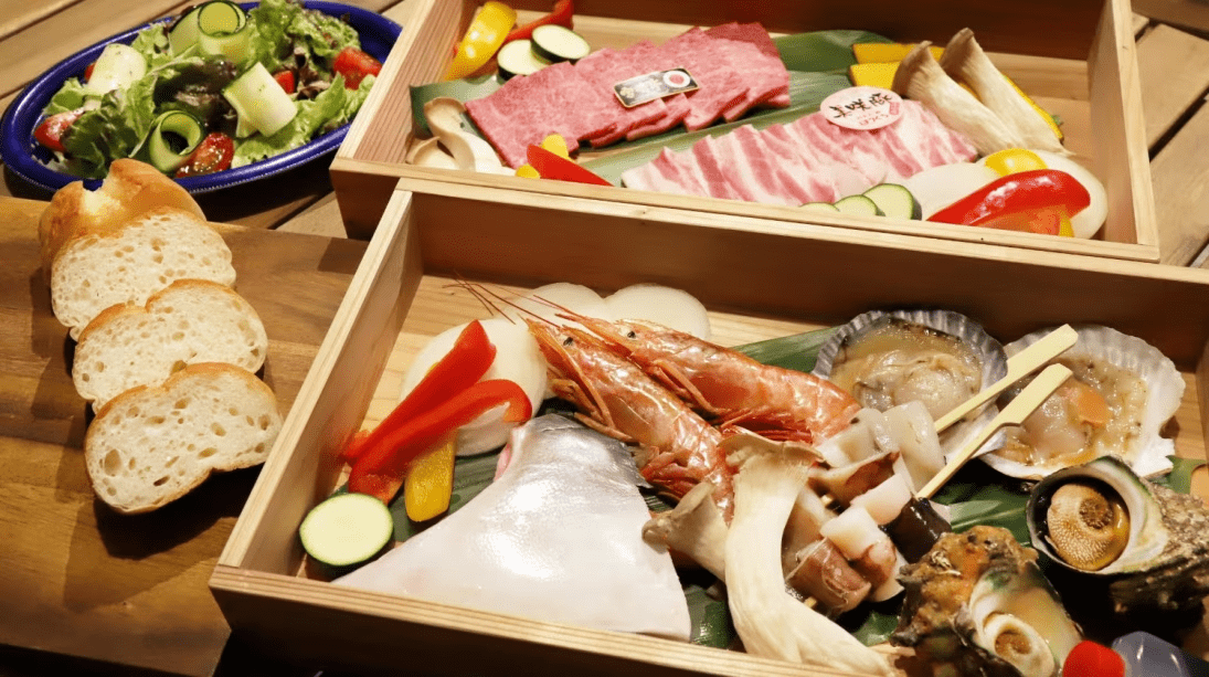 【宮崎の海と山の幸】宮崎牛&times;豪華海鮮BBQプラン｜都井岬の大自然に囲まれて旬の味覚を堪能＜1泊夕食付＞