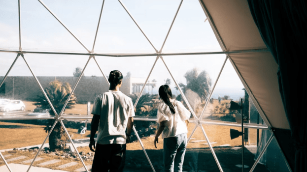 【Dome 2】パノラマスイート｜太平洋を望む絶景ドーム（プライベートバレルサウナ追加可能）