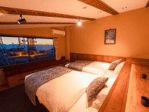 東館 山小屋風ツイン 403号室(バス無・トイレ付) 23年4月リニューアル 東館 山小屋風ツイン 403号室(バス無・トイレ付) 23年4月リニューアル