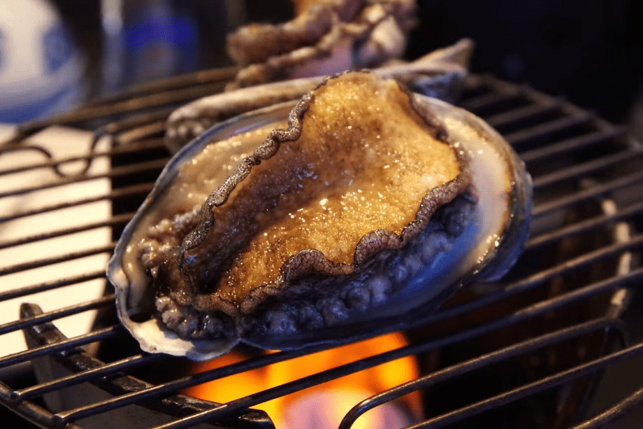 【あわび踊り焼付き】気軽に楽しむお値打ち会席〈一泊夕朝食付〉