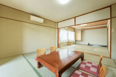 【和室8畳+10畳】バスなし・トイレ付（本館）