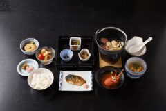 【一泊朝食】朝からボリューム満点！出来たてを楽しむ朝食付きプラン〈一泊朝食付〉