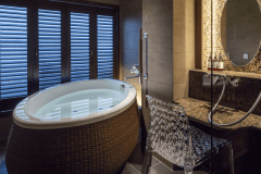 ＜本館＞デラックスツイン（野尻湖側）（43平米）