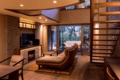 ＜離れ＞温泉露天付ヴィラスイート　メゾネット洋室（川沿い）