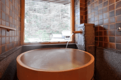 ＜西館＞温泉半露天付　和洋室B　　【ツインベッド】