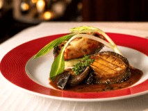 【期間限定】＜鮑フェア＞メイン料理はオープンキッチンより【鮑ステーキ】をご用意‼ オールインクルーシブで伊豆ホテルを満喫