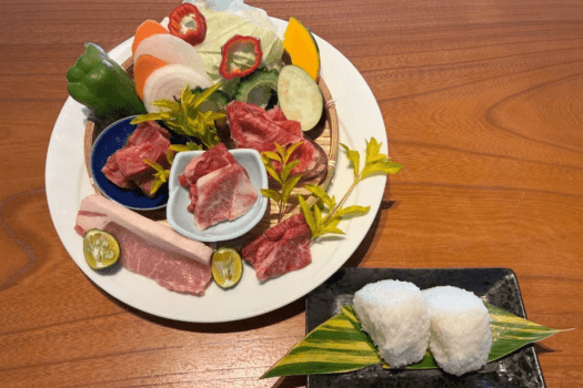 【BBQ】琉美豚ロース・美崎牛肩ロース・石垣牛肩ロース・石垣牛カルビ・野菜盛り合わせ・塩おむすび 【BBQ】琉美豚ロース・美崎牛肩ロース・石垣牛肩ロース・石垣牛カルビ・野菜盛り合わせ・塩おむすび