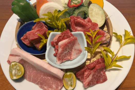 【BBQ】琉美豚ロース・美崎牛肩ロース・石垣牛肩ロース・石垣牛カルビ・野菜盛り合わせ・塩おむすび 【BBQ】琉美豚ロース・美崎牛肩ロース・石垣牛肩ロース・石垣牛カルビ・野菜盛り合わせ・塩おむすび
