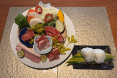 【スタンダードBBQ】琉美豚ロース・美崎牛肩ロース・石垣牛肩ロース・石垣牛カルビ・野菜盛り合わせ・塩おむすび 【スタンダードBBQ】琉美豚ロース・美崎牛肩ロース・石垣牛肩ロース・石垣牛カルビ・野菜盛り合わせ・塩おむすび