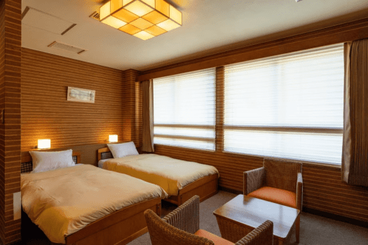 洋室ツイン山側（バスなし・トイレ付き）※禁煙室