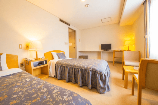 スタンダードツイン18平米／ユニットバス・トイレ付 【禁煙】