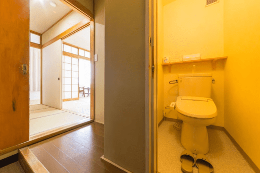 Japanese Style Room (10 Tatami Mats) with Private Toilet [Non-Smoking / No Private Bath]