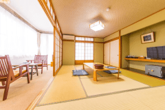 和室10畳+広縁+踏込（2～5名様）バス無・トイレ付【禁煙】