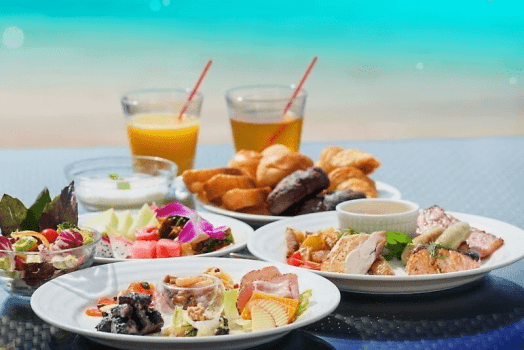 【3連泊以上】ホテル滞在を自由にカスタム　1室7000円分の館内利用券付（洋食コース＆朝食付）