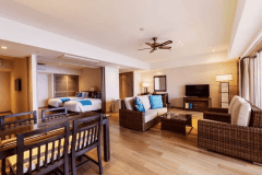 アネックス棟　コーナースイート　２ベッドルーム（２～４名様）　86～94平米