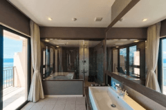 ホテル棟　最上階　プレミアムコーナースイート　116平米