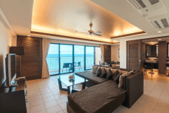 コンド棟　11F～12F　プレミアムスイート　ハリウッドツイン（1～2名様）　62～76平米