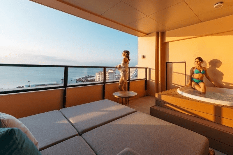 【クラブラウンジ付】【早特55】全室屋外ジェットバス付～寛ぎのAQUAステイ(お部屋のみ)