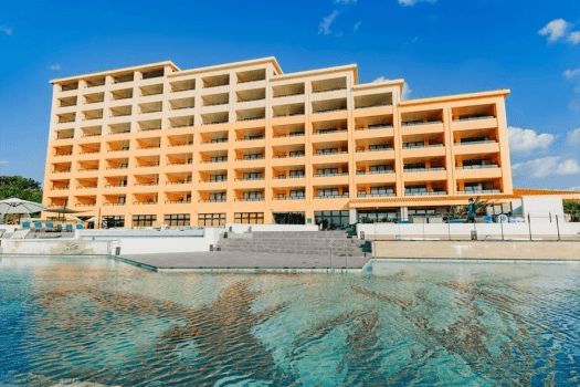 【クラブラウンジ付】【早特55】全室プライベートプール・屋外ジェットバス付きPOOL SUITE（朝食付）