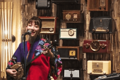 沖縄炭火料理店「うむさんの庭」三線ライブ