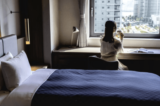 【スイート】爽やかな朝陽を感じながら、コーヒー片手にほっと一息。穏やかな時間が流れます――。