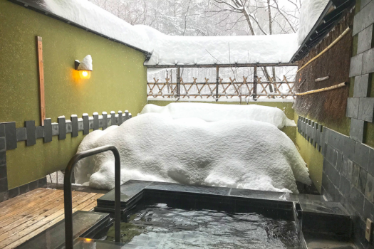 【貸切露天風呂】11種類の個室貸切露天風呂 7.「陽だまりの湯」【冬】