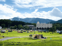 サンバードキャンプガーデン芝生サイト