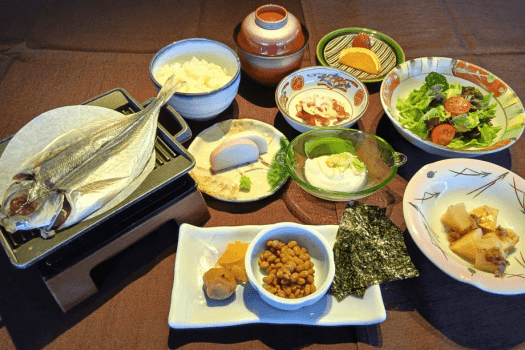 【強羅荘】お食事｜大人朝食（イメージ）