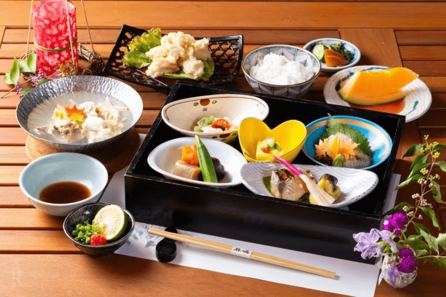 【1泊2食・選べる2種の会席コース】大分県産/冠地鶏などの地産地消にこだわったグルメを”少しずつ”楽しめるお部屋食会席プラン~『四季彩銀ノ塔』監修~ 【1泊2食・選べる2種の会席コース】大分県産/冠地鶏などの地産地消にこだわったグルメを”少しずつ”楽しめるお部屋食会席プラン~『四季彩銀ノ塔』監修~