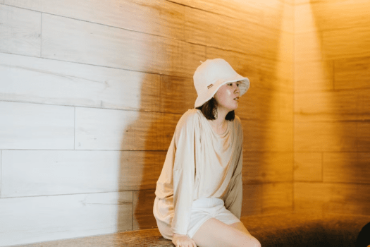 【平日ひとり旅】仕事も整う、海辺のワーク＆サウナリトリート