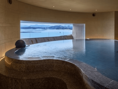 温泉サロン「ROYAL SPA」