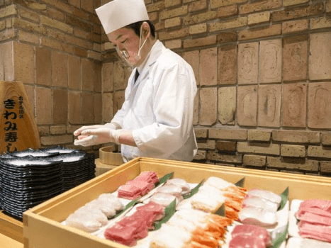 【王様のビュッフェ・夏】職人が目の前で握ります