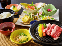 涼やかな夏のお料理と温泉を満喫!スタミナ抜群「夏の焼膳」 涼やかな夏のお料理と温泉を満喫!スタミナ抜群「夏の焼膳」