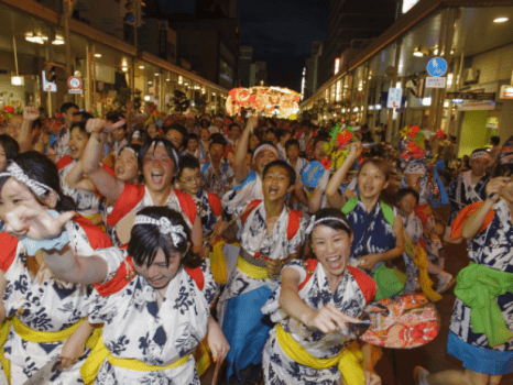 正式衣装を身にまとって跳ねよう　ハネトの皆さん