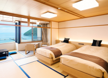 ＜禁煙＞むつ湾を見渡せる堀こたつ付き和モダンツイン【5～7F・57㎡・シモンズベッド】