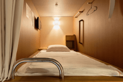 ベットタイプ（上段・男性専用）