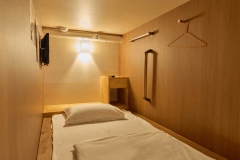 ベットタイプ（下段・男性専用）