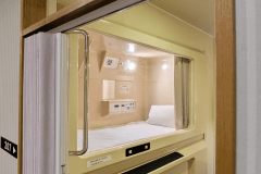 個室カプセル(上段・男性専用）