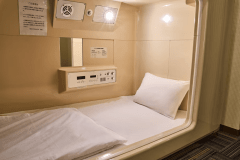 個室カプセル（下段・男性専用）