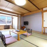 ＜部屋タイプおまかせ＞洋室ツインまたは和室8畳～12畳（全室禁煙 / トイレ付）