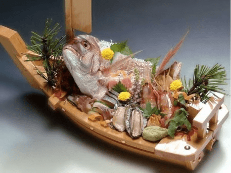 鯛のお頭付き舟盛で、特別なお祝いのひとときを。
