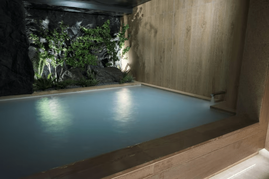 Large public bath(men's bath)
