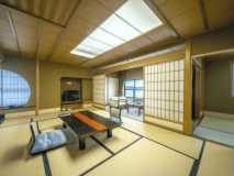 各階に一部屋の角部屋特別室。バス付・トイレ付
※階層ごとで趣を変えております