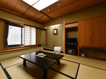 湖が見えない和室8畳＜バスなし＞