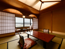 【月胡和室】柴山潟を眺める和室10～12.5畳＋広縁＜バス付＞