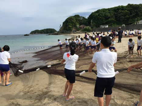 《’25夏休みプラン》特典盛りだくさん!徒歩1分強の千鳥ヶ浜で海水浴♪浜辺で花火もOK!海女笛会席 《’25夏休みプラン》特典盛りだくさん!徒歩1分強の千鳥ヶ浜で海水浴♪浜辺で花火もOK!海女笛会席