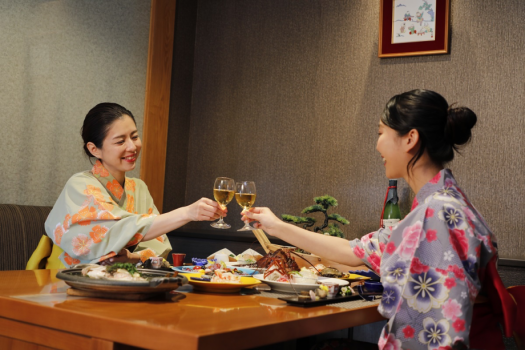 【記念日プラン】大切なお祝い旅行を応援!フルーツ盛り合わせ+ボトルワイン付!海女笛会席 【記念日プラン】大切なお祝い旅行を応援!フルーツ盛り合わせ+ボトルワイン付!海女笛会席