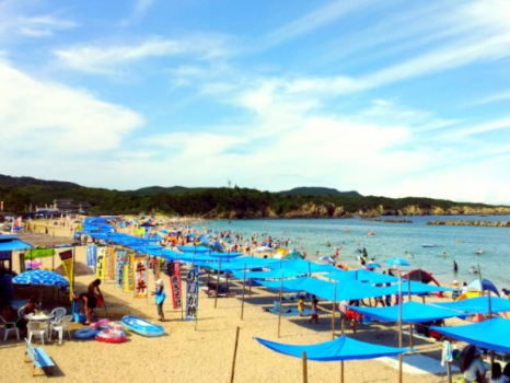 【千鳥ヶ浜】当館から徒歩1分強!水質はなんとAA♪C/IN前、OUT後の駐車OK,シャワー完備♪ 【千鳥ヶ浜】当館から徒歩1分強!水質はなんとAA♪C/IN前、OUT後の駐車OK,シャワー完備♪