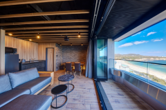 【新設】高層階アウトドアリビング＋天空の寝床／サウナ＋温泉半露天（専用フロア／独立部屋／５、６F）